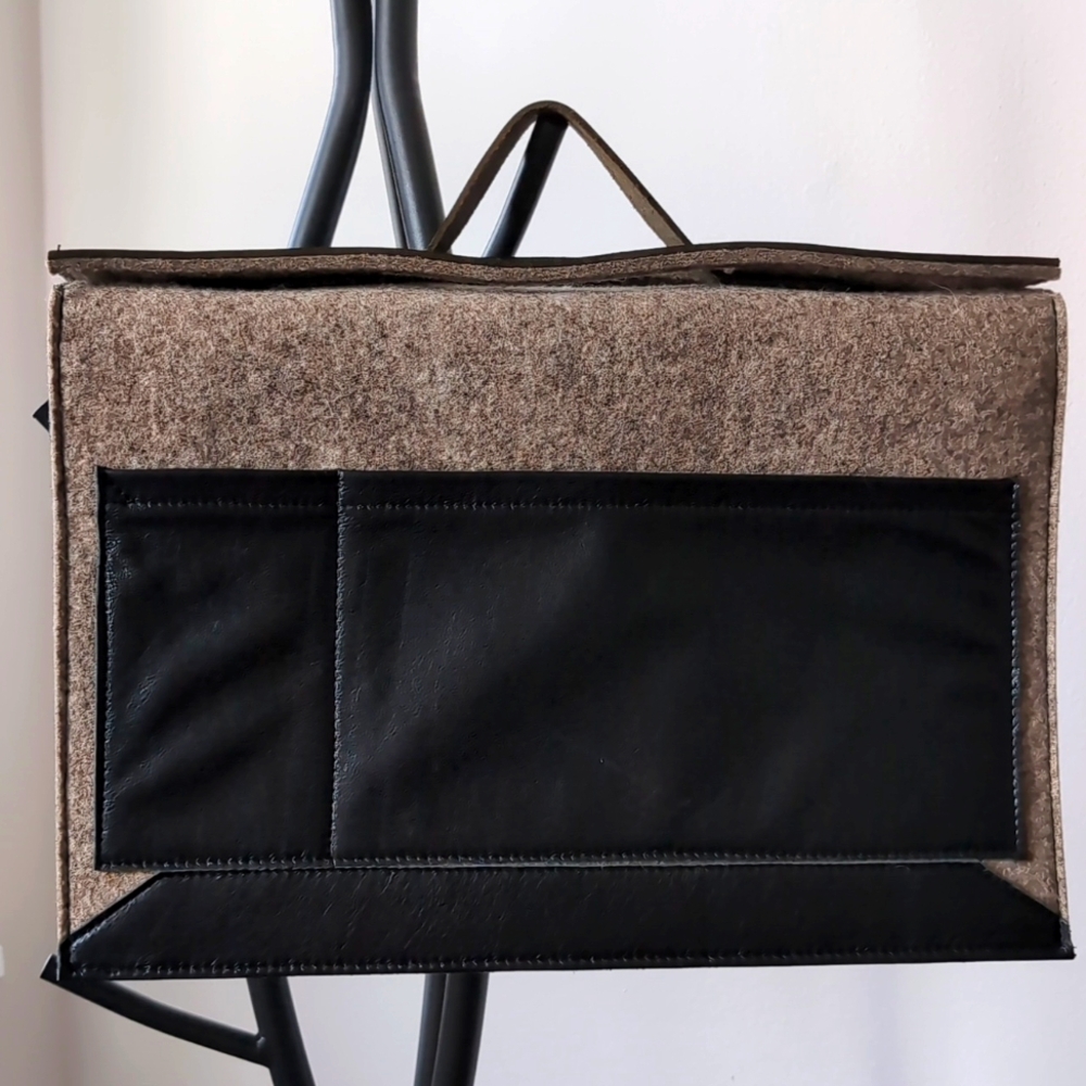 NWOT CANTIN FELT AND LEATHER BAG